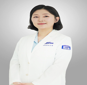 Seulah Lee 